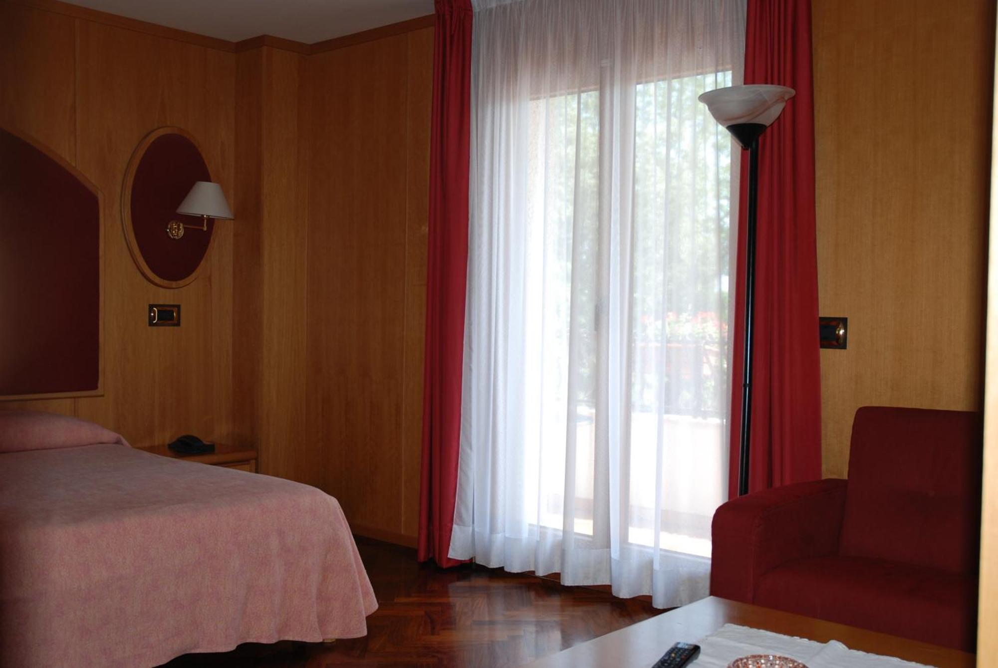 Al Giardino Hotel Fanna Kültér fotó